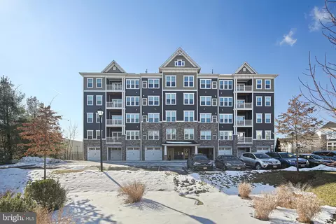 8911 Carls Ct #F, Ellicott City, MD 21043