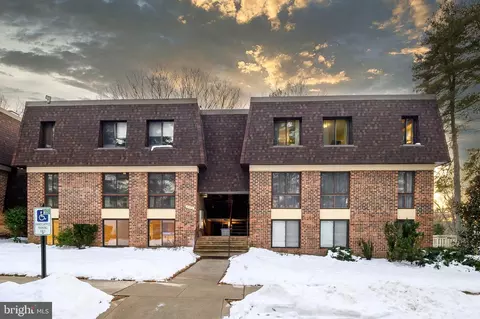 5232 W Running Brook Rd #101, Columbia, MD 21044