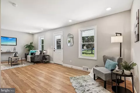 8466 Leishear Rd, Laurel, MD 20723 photo 6