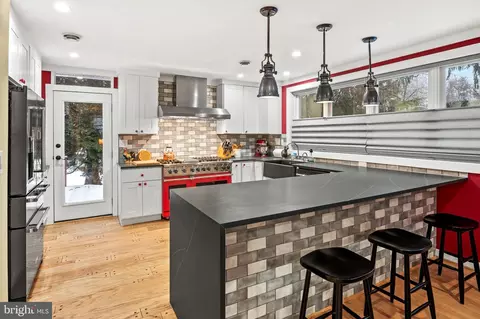 2608 Mckenzie Rd, Ellicott City, MD 21042