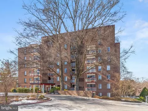 10850 Green Mountain Cir #403, Columbia, MD 21044