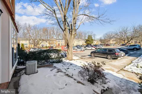 9796 Whiskey Run, Laurel, MD 20723 photo 3