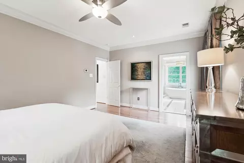 Bedroom - 6445 Sundown Trl, Columbia, MD 21044 photo 4 of 10