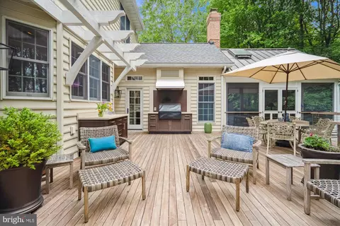 Exterior - 6445 Sundown Trl, Columbia, MD 21044 photo 9 of 50