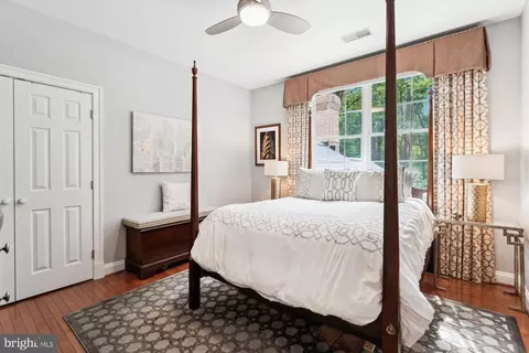 Bedroom - 6445 Sundown Trl, Columbia, MD 21044 photo 6 of 10