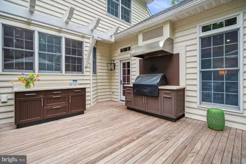 Exterior - 6445 Sundown Trl, Columbia, MD 21044 photo 18 of 50