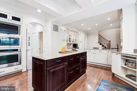 Kitchen - 6445 Sundown Trl, Columbia, MD 21044 photo 3 of 14