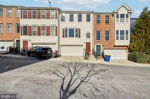 7124 Water Oak Rd #242, Elkridge, MD 21075