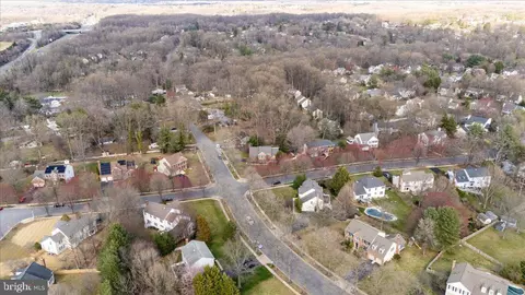 View/Area - 8037 Crest Rd, Laurel, MD 20723 photo 4 of 11
