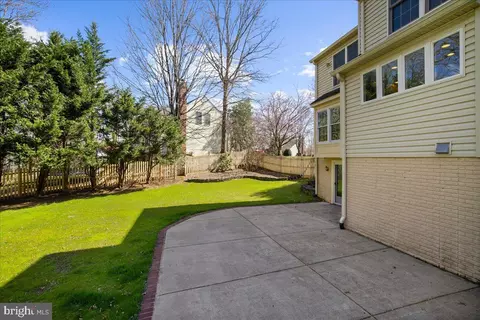 Exterior - 8037 Crest Rd, Laurel, MD 20723 photo 5 of 15