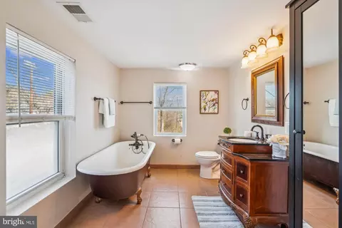 10117 High Ridge Rd, Laurel, MD 20723 photo 48