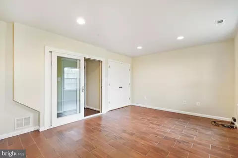 9395 Washington Ave, Laurel, MD 20723 photo 8