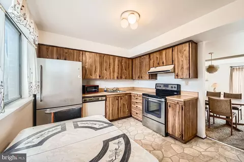 7254 Lasting Light Way, Columbia, MD 21045
