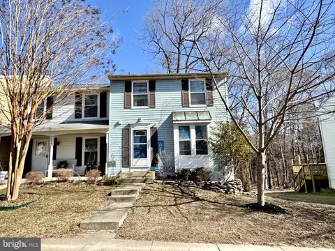 8034 Green Tree Ct, Elkridge, MD 21075