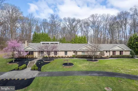 4233 Buckskin Wood Dr, Ellicott City, MD 21042