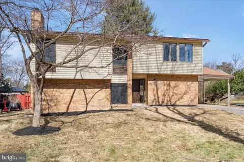 5218 Patriot Ln, Columbia, MD 21045