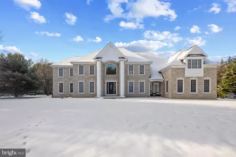 12469 Petrillo Dr, Highland, MD 20777