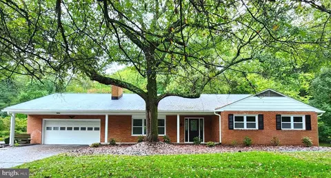 2806 Foxhound Rd, Ellicott City, MD 21042