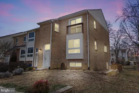 7226 Dockside Ln, Columbia, MD 21045