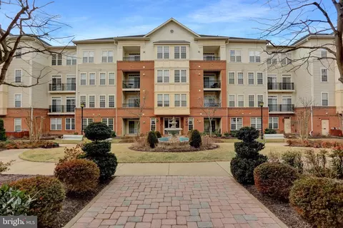 2500 Kensington Gdns #303, Ellicott City, MD 21043