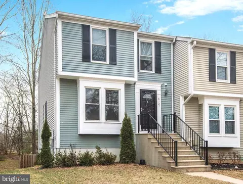 6121 Cedar Wood Dr, Columbia, MD 21044