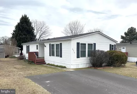 8019 Paul Martin Dr, Elkridge, MD 21075