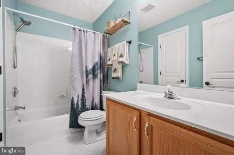 Bath - 9611 Park Ave, Laurel, MD 20723 photo 3 of 4