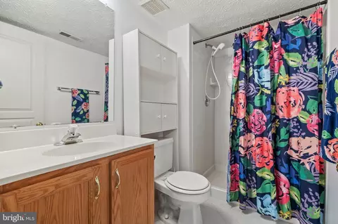 Bath - 9611 Park Ave, Laurel, MD 20723 photo 4 of 4
