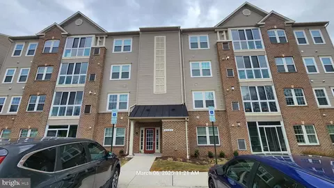8490 Ice Crystal Dr #F, Laurel, MD 20723