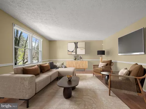 Living - 8765 Cardinal Forest Cir, Laurel, MD 20723 photo 2 of 7