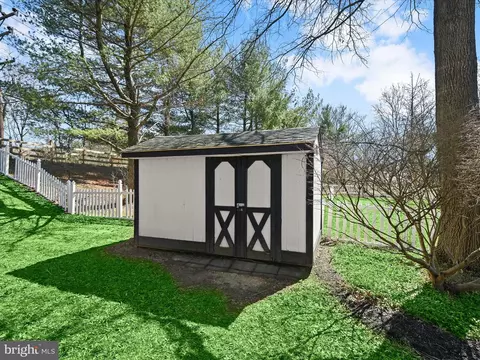 Exterior - 8765 Cardinal Forest Cir, Laurel, MD 20723 photo 7 of 8