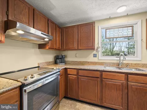 Kitchen - 8765 Cardinal Forest Cir, Laurel, MD 20723 photo 5 of 5