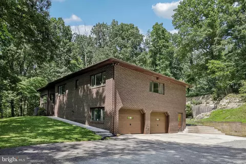 1384 Driver Rd, Marriottsville, MD 21104