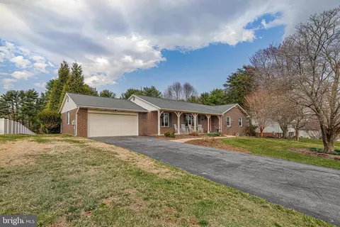 9404 Tiller Dr, Ellicott City, MD 21042