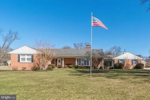 4001 Crescent Rd, Ellicott City, MD 21042