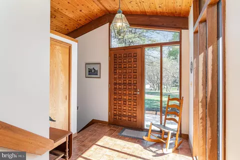 9008 Furrow Ave, Ellicott City, MD 21042