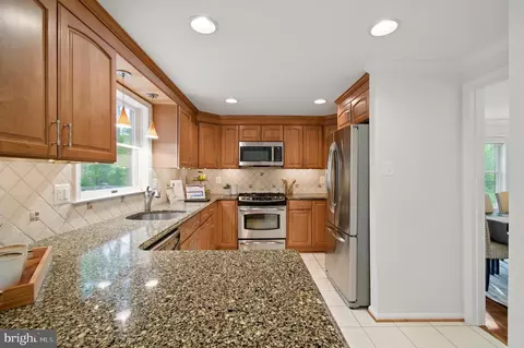 Kitchen - 11807 Bare Sky Ln, Columbia, MD 21044 photo 2 of 2