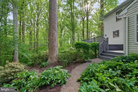 Exterior - 11807 Bare Sky Ln, Columbia, MD 21044 photo 9 of 11