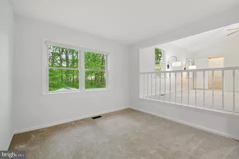 Living - 11807 Bare Sky Ln, Columbia, MD 21044 photo 5 of 7