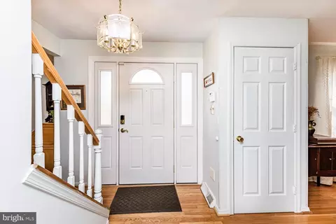 Entry Way - 5652 Blitheaire Garth, Columbia, MD 21045 photo 1 of 1
