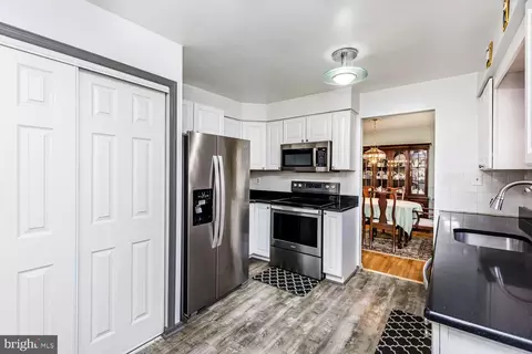 Kitchen - 5652 Blitheaire Garth, Columbia, MD 21045 photo 1 of 4