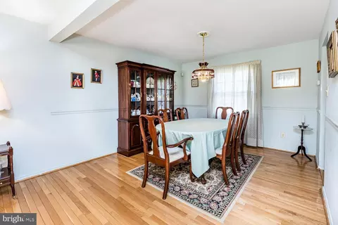 Dining - 5652 Blitheaire Garth, Columbia, MD 21045 photo 1 of 3