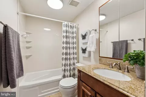 9400 Squires Ct, Laurel, MD 20723 photo 19