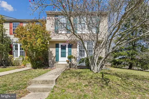 9400 Squires Ct, Laurel, MD 20723