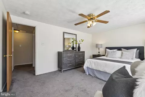9400 Squires Ct, Laurel, MD 20723 photo 17