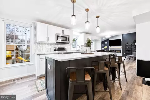 8023 Nightwind Ct, Elkridge, MD 21075