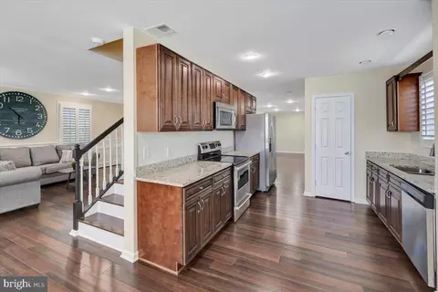 9140 Grant Ave, Laurel, MD 20723 photo 10