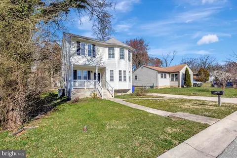9140 Grant Ave, Laurel, MD 20723 photo 2