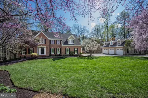 1206 Crystal Ridge Rd, Marriottsville, MD 21104
