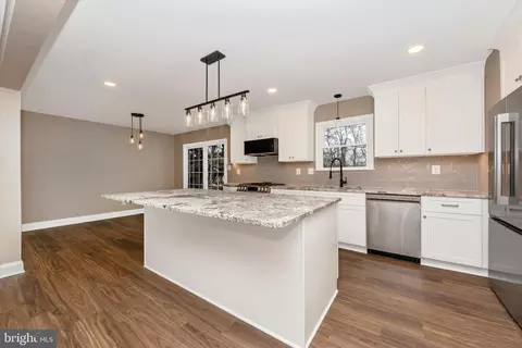 5051 Thunder Hill Rd, Columbia, MD 21045